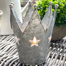 Load image into Gallery viewer, NORDIC TIN STAR CROWN

